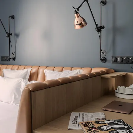 1.75 Le Charme Hotel *