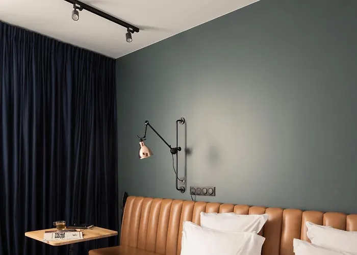 1.75 Le Charme * Paříž