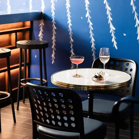 1.75 Le Charme باريس