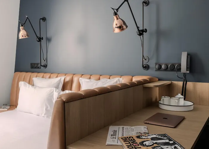 1.75 Le Charme Hotel *